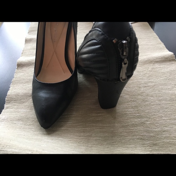 Andrew Geller Shoes - Andrew Geller sz 7 Black heels excellent condition